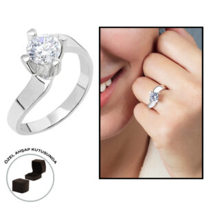 Women’s 925 Carat Silver Asymmetric Diamond Gem Ring